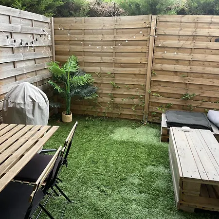 Beau Proche Mer, Gare Et Commerces Антиб