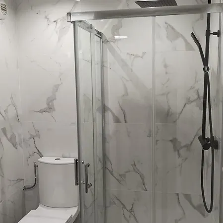 Beau Proche Mer, Gare Et Commerces * Антиб