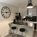 Beau Proche Mer, Gare Et Commerces Appartement Antibes