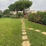 Appartement Beau Proche Mer, Gare Et Commerces Antibes