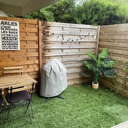 Beau Proche Mer, Gare Et Commerces *