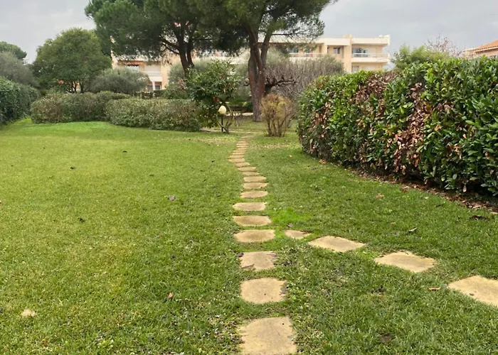 Apartment Beau Proche Mer, Gare Et Commerces Antibes